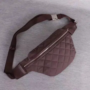 브라운 퀼팅 바디백