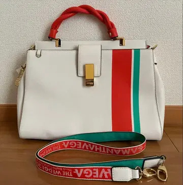 사만사 베가 스트라이프 디자인 숄더백