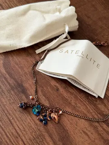SATELLITE 참부착 목걸이 lucky story