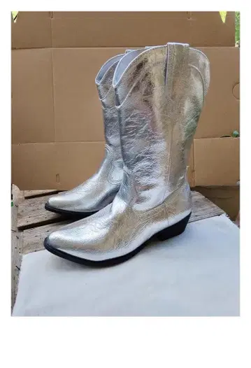 실버 웨스턴 부츠 낮은 힐
