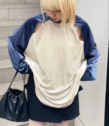 CIAOPANIC 벨로아 배색 어깨 슬릿 래글런 TEE