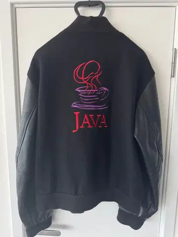 구제 의류 JAVA 백 자수 바시티 자켓 M 사이즈