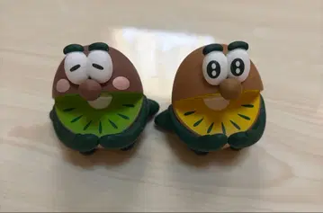 제스프리 키위 피규어 2체 세트