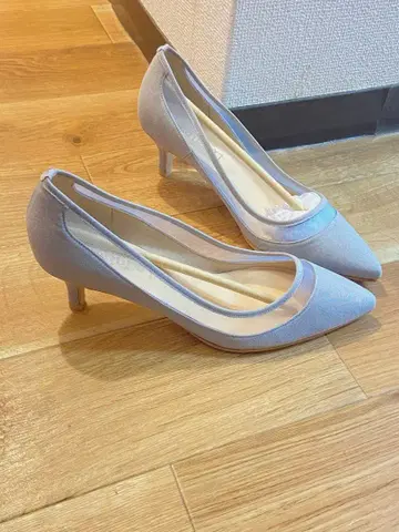 미사용 새상품 LE TALON 루탈론 펌프스