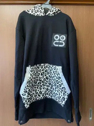 ONION 택 포함 새상품 레오파드 무늬 후드티 사이즈 S 스노우보드