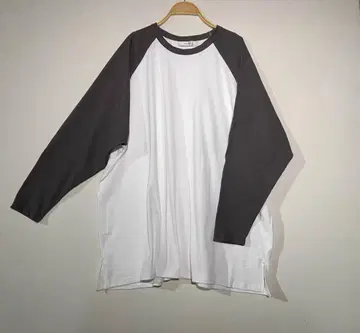 화이트/그레이 래글런 슬리브 T셔츠