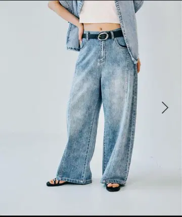 [ 새상품급 ] LEPSIM 커브 배기 데님 팬츠