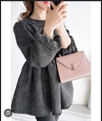 &. NOSTALGIA [ ZOZO 한정판 ] 트위드 페플럼 상의