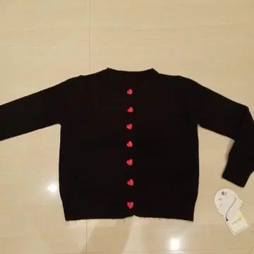 하트형 버튼 블랙 긴팔 가디건