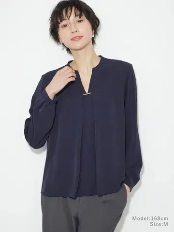 plst 플라스테 2023 V넥 메탈 부품 블라우스 긴팔 네이비 M