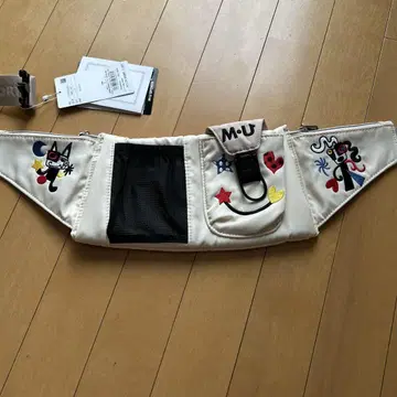 미사용 새상품 M U 스포츠 골프 힙색