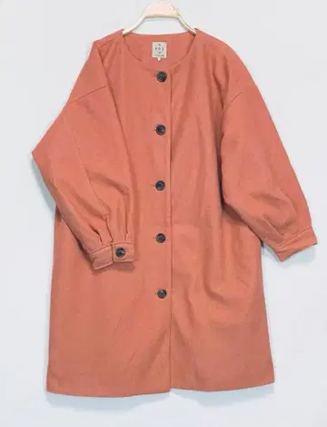 오렌지 버튼 롱 코트