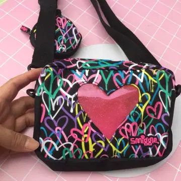 Sniggle 하트형 숄더백