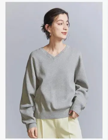 유나이티드 애로우즈 소프트 코튼 V넥 스무스 니트 풀오버