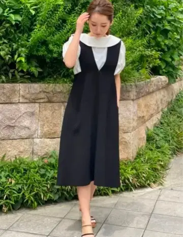 trefle 블랙 V넥 오버롤 스커트 유나이티드 애로우즈