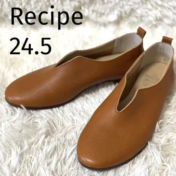 [컨디션 최상] Recipe 레시피 V컷 플랫 펌프스 24.5