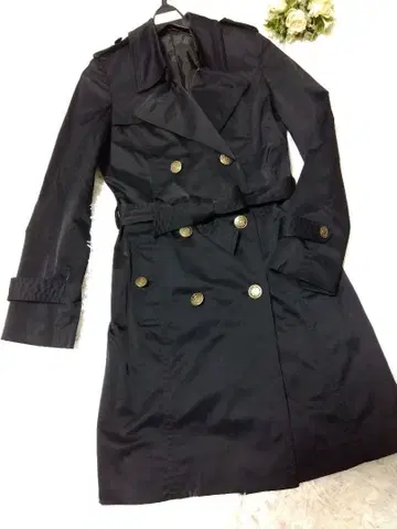 새상품급 핑키앤다이안 트렌치코트 블랙 38