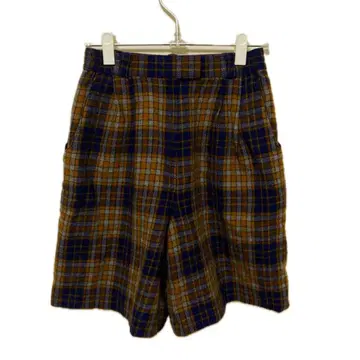 체크 무늬 숏팬츠