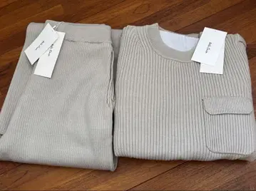 [ 택 포함 새상품 ] 미라 오웬 퍼프 슬리브 니트 팬츠 상하의 2점