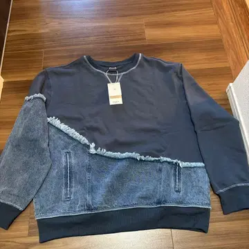 프린지 가공 네이비 데님 맨투맨