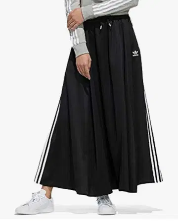 adidas 플레어 스커트 FL0039 S 사이즈 BLACK