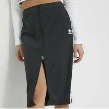 아디다스 TRACK SKIRT 스커트
