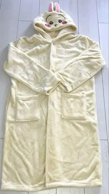 치이카와 (먼작귀) 토끼 착용 담요 룸웨어