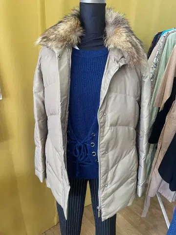 LAUTREAMONT 베이지 다운 자켓 로트레아몽 퍼 포함