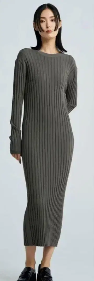 언클레이브 리브 긴팔 원피스 사이즈 0