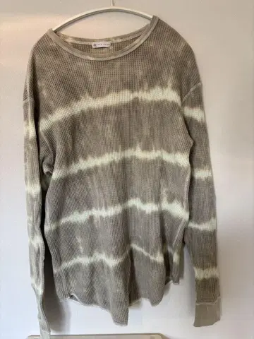 HER NEON 타이 다이 패턴 써멀 티셔츠