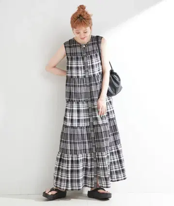 티어드 체크 슬리브리스 원피스 B.C STOCK