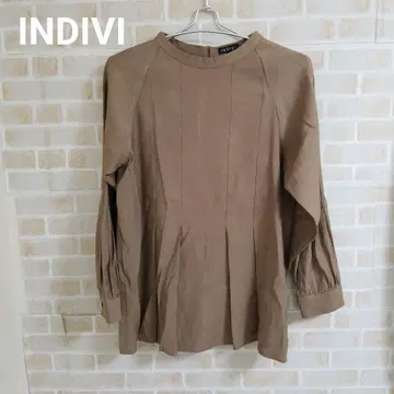 INDIVI 턱 디자인 모크넥 오버 블라우스