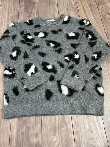 [ 새상품 ] Discoat 애니멀 무늬 니트