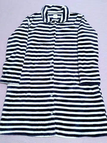 여유로운 공간 쿠리하라 하루미 스트라이프 따뜻한 룸웨어