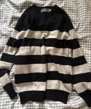 ARMEN 아르멘 보더 니트