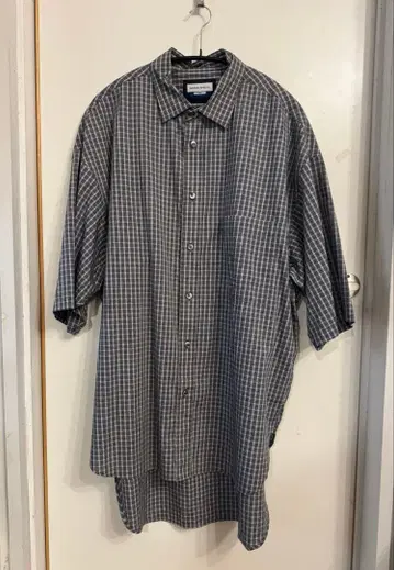 그레이 계열 체크 오버 사이즈 반팔 셔츠