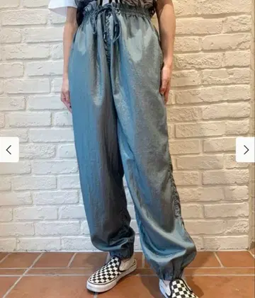 빔즈 보이 그레이 이지 나일론 팬츠