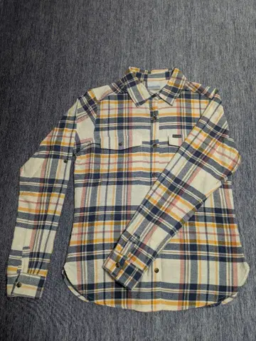 체크 무늬 긴팔 셔츠 M 사이즈