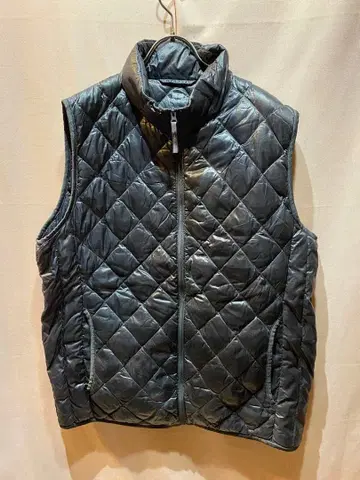 유니클로 울트라 라이트 다운 베스트 XL