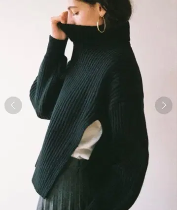 [ CLANE ] 사이드 슬릿 터틀 리브 니트