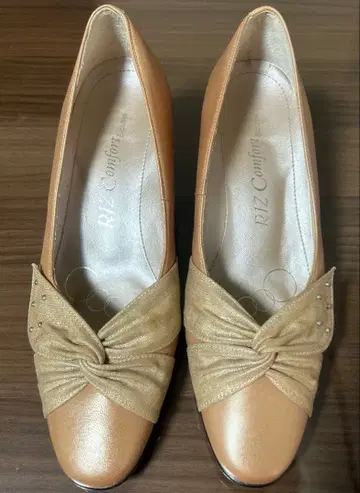 리즈 컴포트 하이힐 23.0 EEE 핑크 베이지