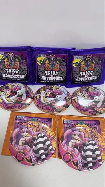 ONE PIECE  캔뱃지 HappyHalloween 페로나 5세트