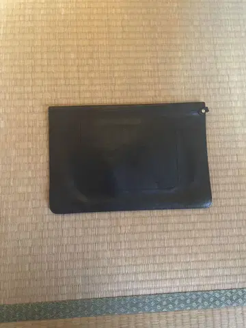 일비종떼 블랙 가죽 봉투형 클러치백