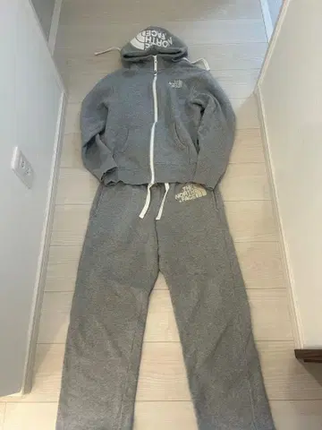 THE NORTH FACE 그레이 후디 팬츠 세트