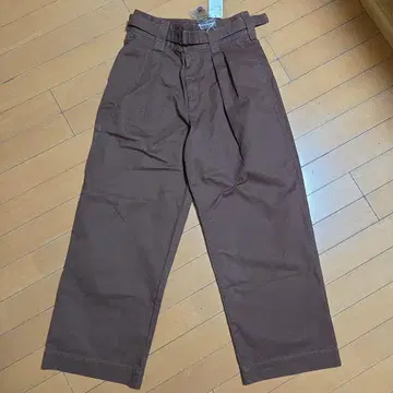 새상품 UNIQLO 벨티드 턱 와이드 팬츠 브라운 67 L 브라운