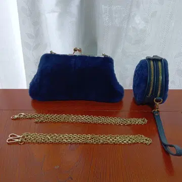 alee 무스탕 2way 숄더백 & 파우치 세트 네이비 컬러