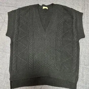 GALLARDAGALANTE NAVY 니트 베스트 V넥