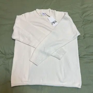 ZARA 화이트 리브 스웨터 XL