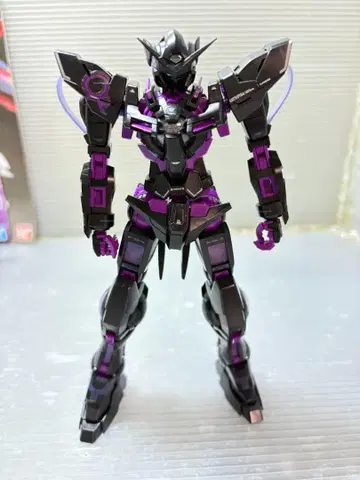 MG 1/100 건담 엑시아 리서큘레이션 컬러/네온 퍼플