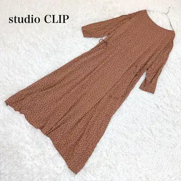 내추럴 바이 클립 도트 롱 원피스 7부 소매 루즈핏 쉬폰